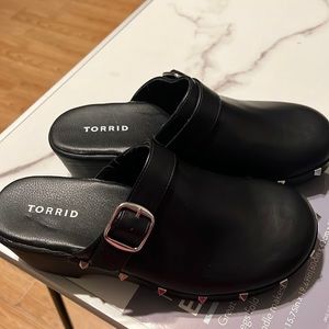 Torrid black Clogs never worn NWT perfect condition size 9WW